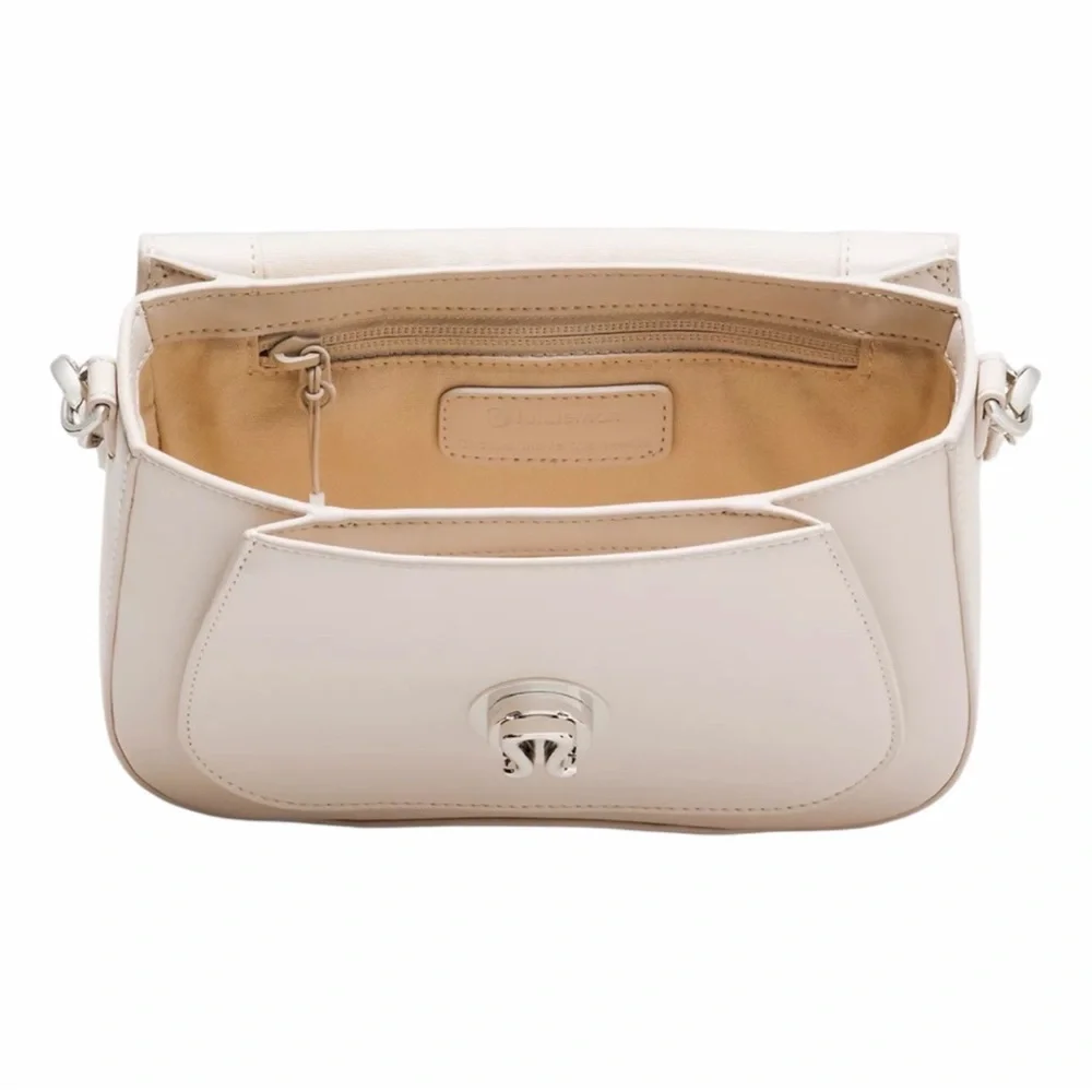 Lululemon Leather Alternative Crossbody Bag 1.5L Cashew and Silver MSRP $198 NWT - Picture 4 of 8